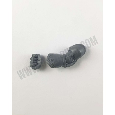 Power Fist Left 2 - Chaos Space Marines Terminators
