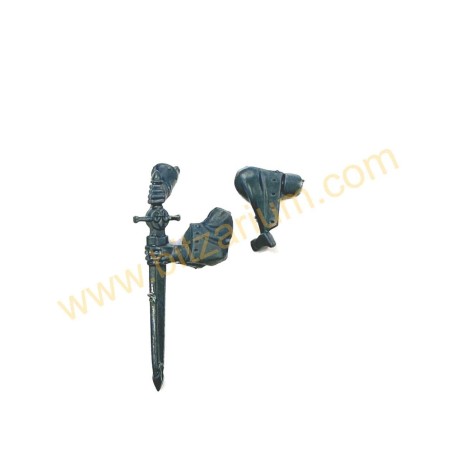 Two Handed Sword G - Novitiates